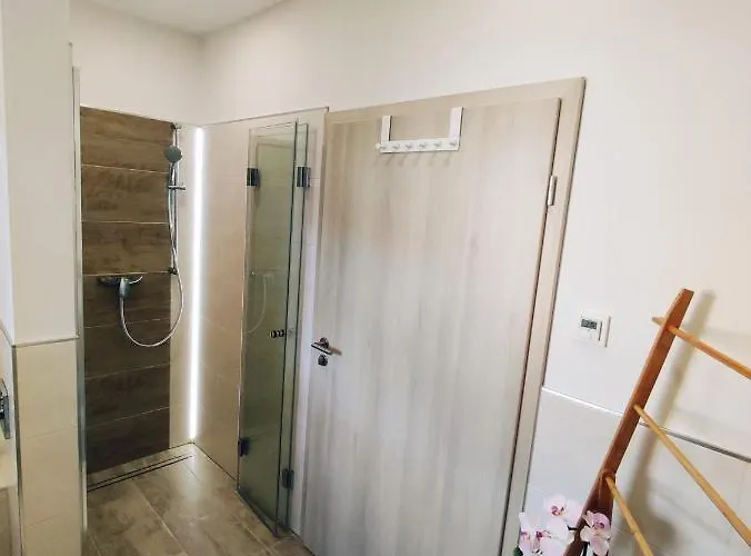 - Am Tannenwald Apartamento